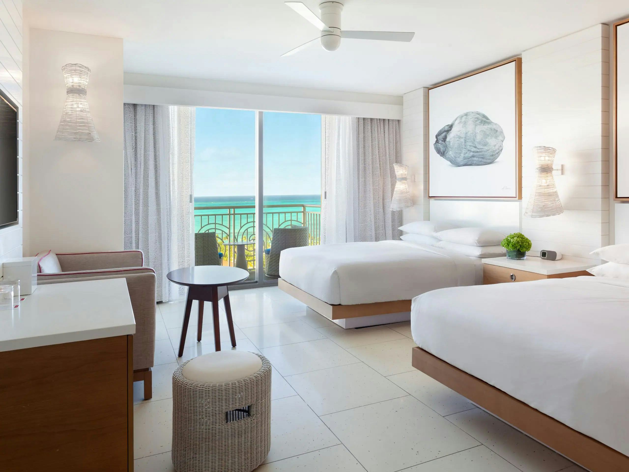 2 Queen Beds with Ocean View, Balcony