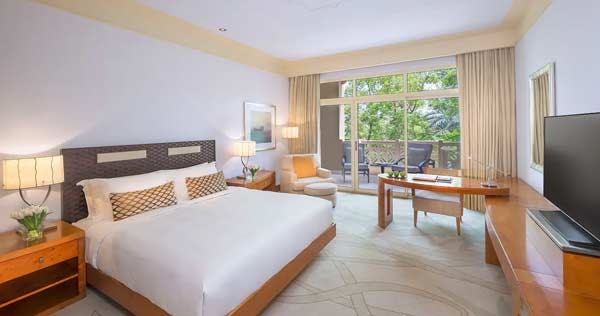 grand-hyatt-doha-hotel-and-villas-1-king-bed-club-access-01_8998