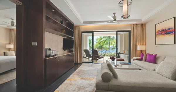 Grand Suite With Living Room and Balcony