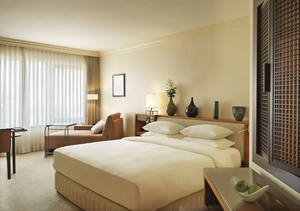 grand-hyatt-istanbul-1-king-bed-sea-view-02_1879