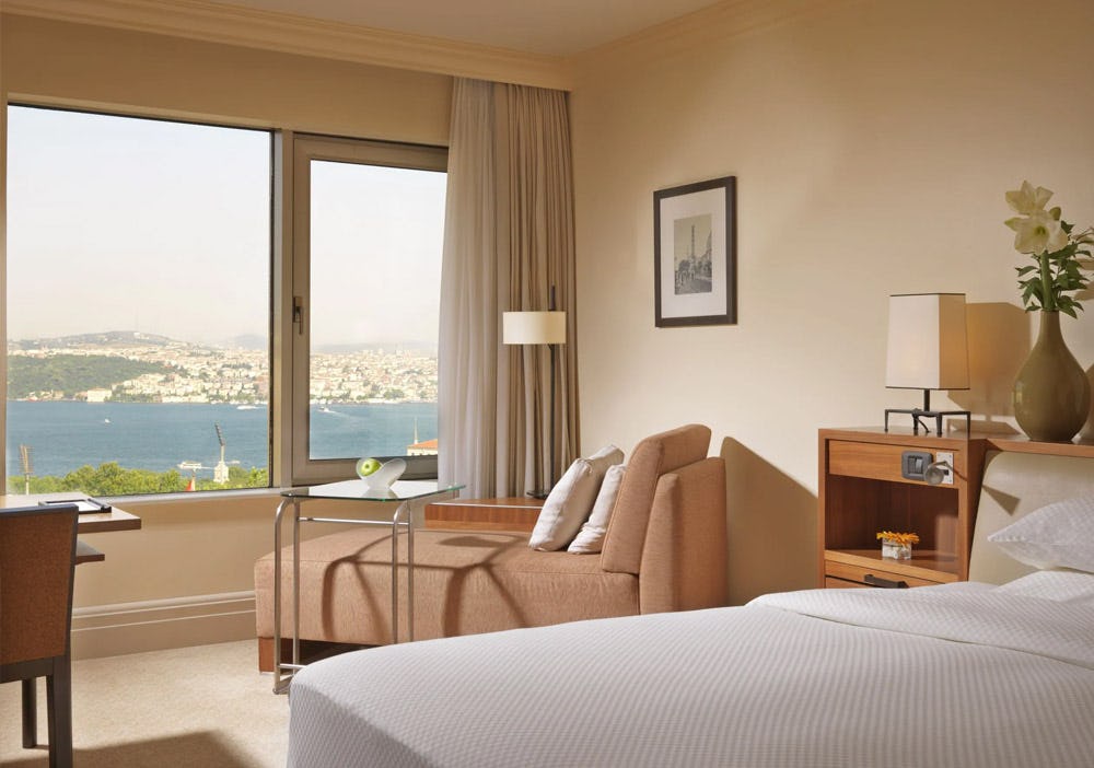grand-hyatt-istanbul-1-king-bed-sea-view-with-club-access_1879