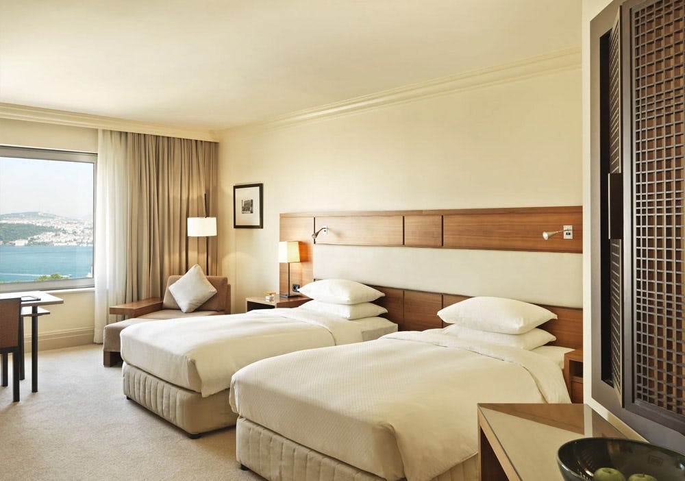 grand-hyatt-istanbul-2-twin-beds-sea-view-with-club-access_1879