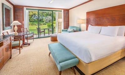 1 King Bed Garden View