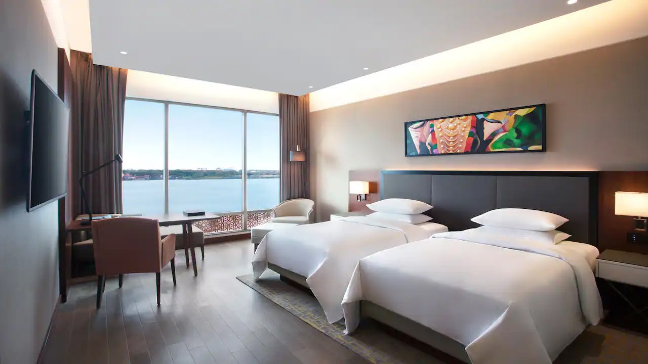 grand-hyatt-kochi-bolgatty-2-twin-beds-backwater-view_10192