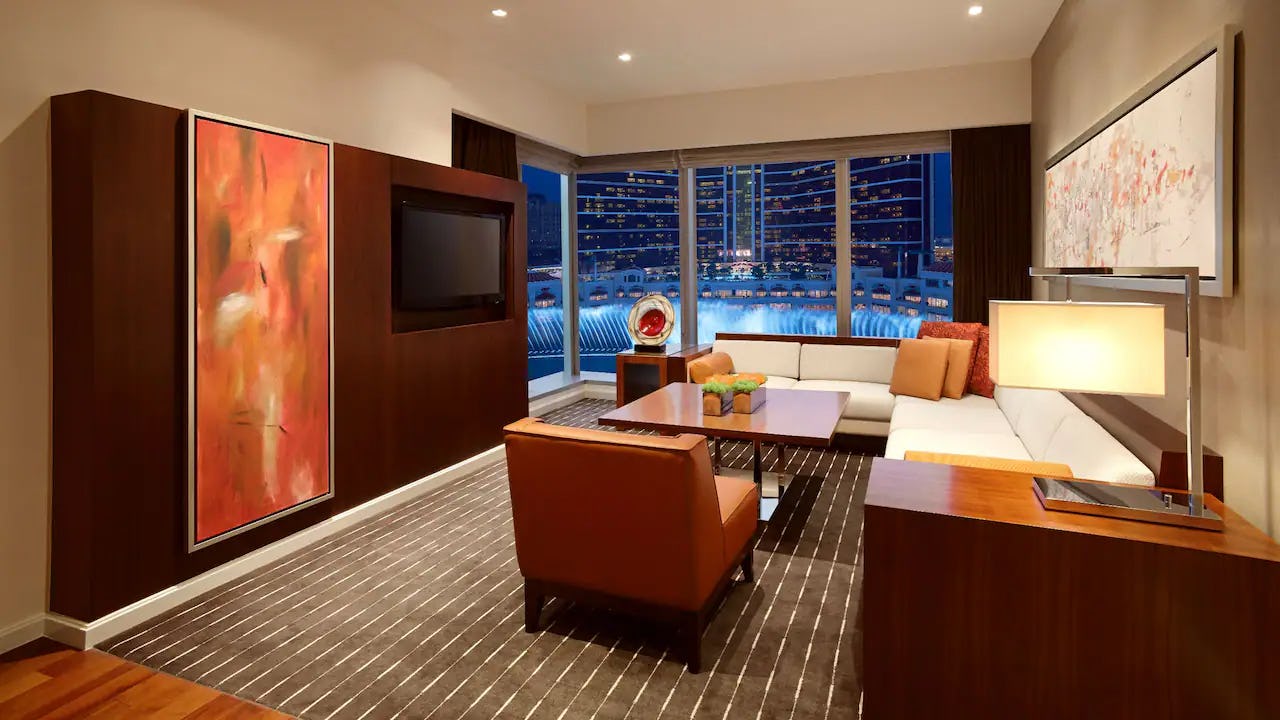 grand-hyatt-macau-grand-executive-fountain-view-suite_8684