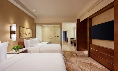 Grand Suite Twin With Club Access