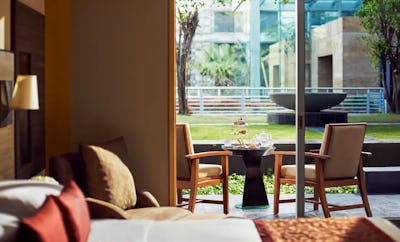 2 Twin Beds Patio Club Access