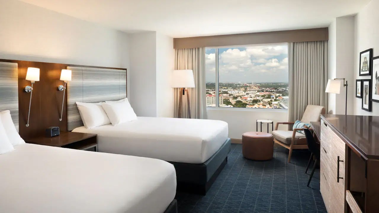 2 Double Beds High Floor