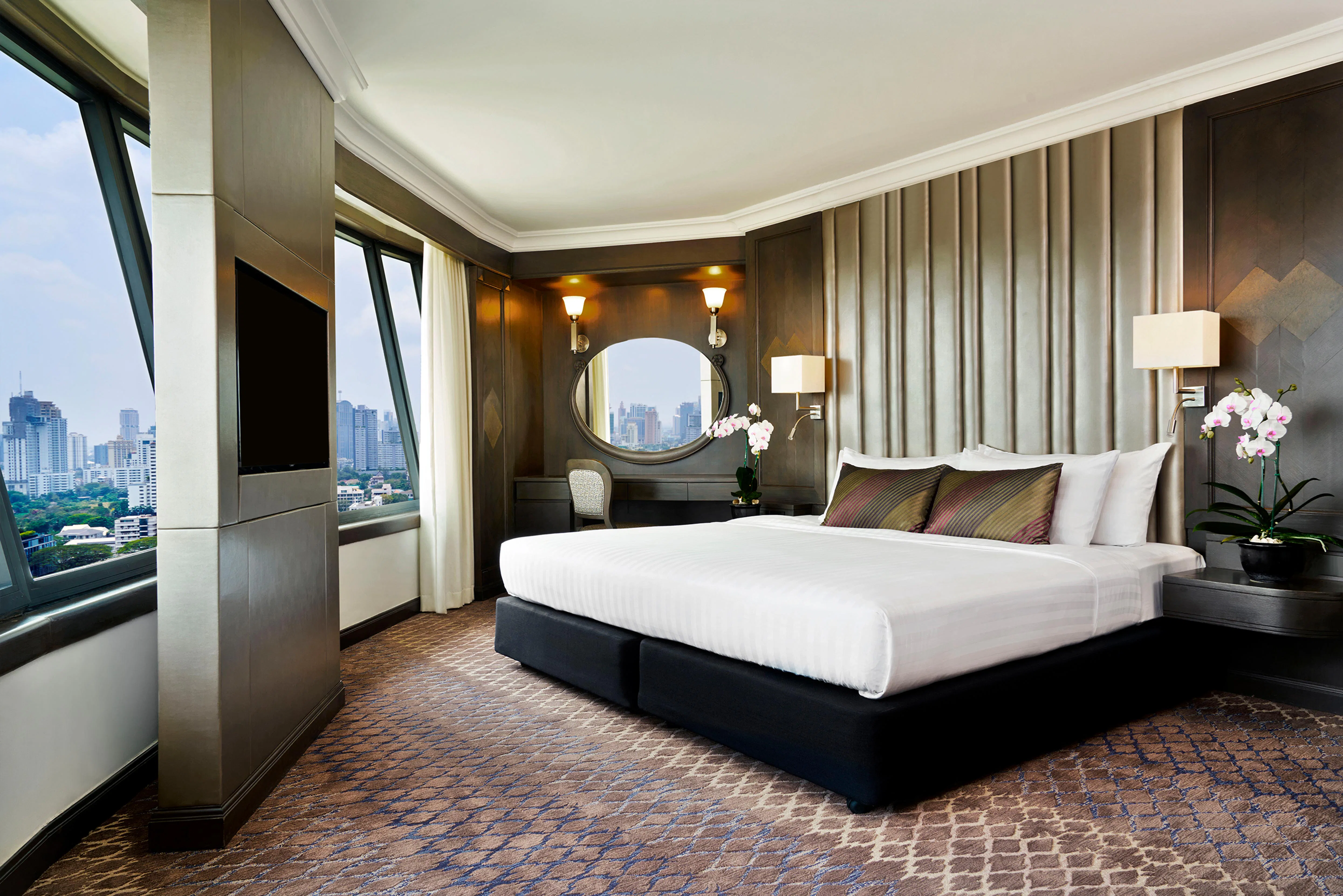 grand-mercure-bangkok-atrium-grand-executive-suite-with-1-king-bed-executive-lounge-access-01_40