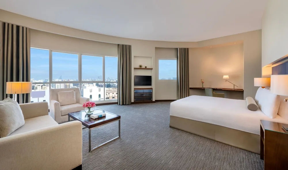 grand-millennium-al-wahda-abu-dhabi-junior-suite-with-lounge-access_2149