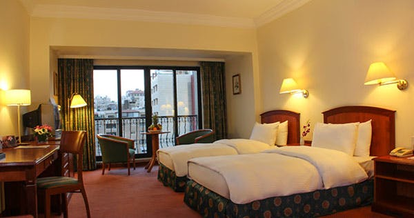 grand-palace-hotel-amman-standard-room-03_12363