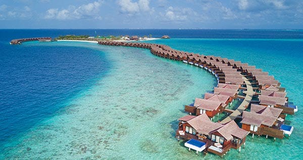grand-park-kodhipparu-maldives-pool-water-villa-01_10408