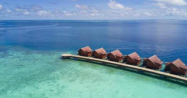 grand-park-kodhipparu-maldives-reef-pool-water-villa-04_10408