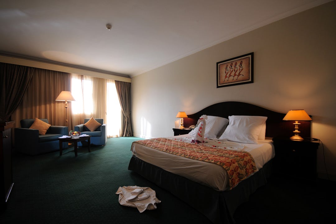 Family Room (Connected Room)