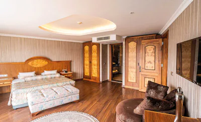 King Suite