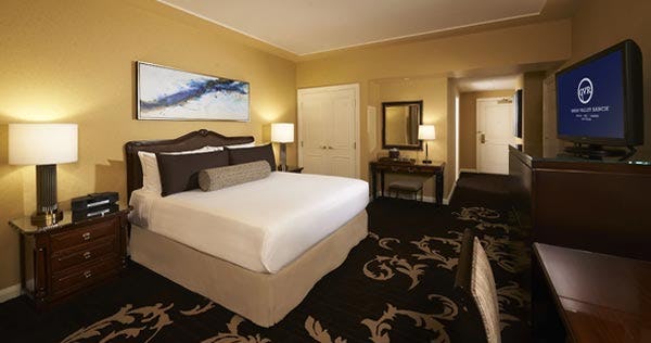 green-valley-ranch-resort-and-spa-casino-deluxe-room_516