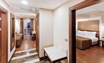 Deluxe Family Room with Pool