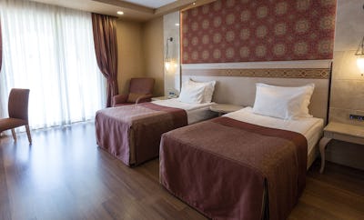 Deluxe Superior Family Room