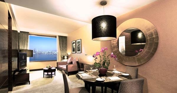 harbour-grand-hong-kong-executive-harbour-view-suite-01_1847