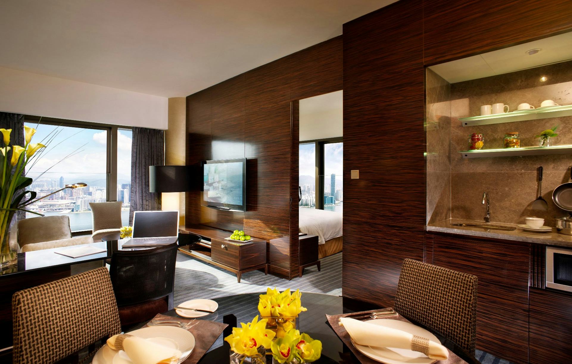 Harbour Club Executive Harbour View Suite