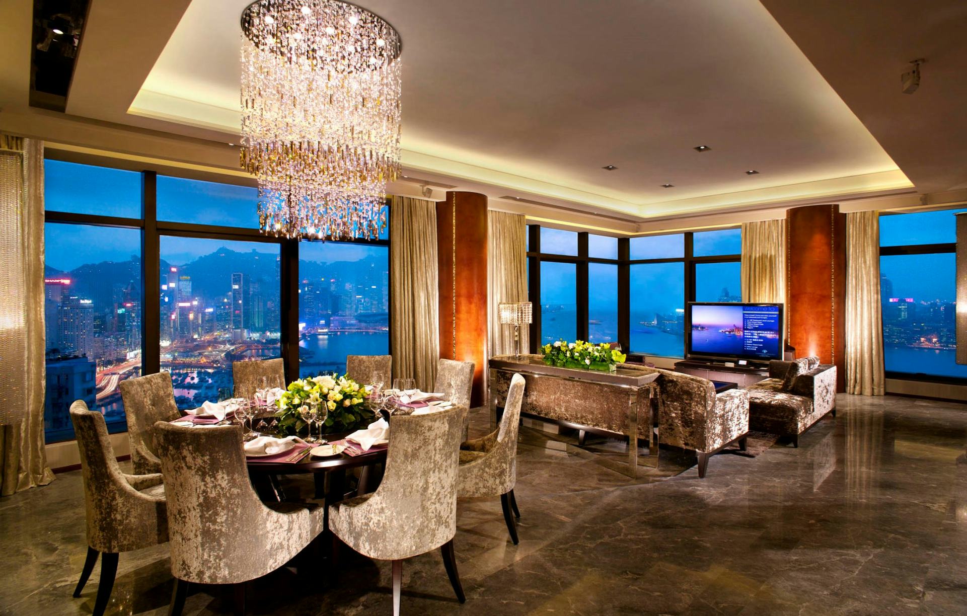 HARBOUR CLUB PRESIDENTIAL SUITE