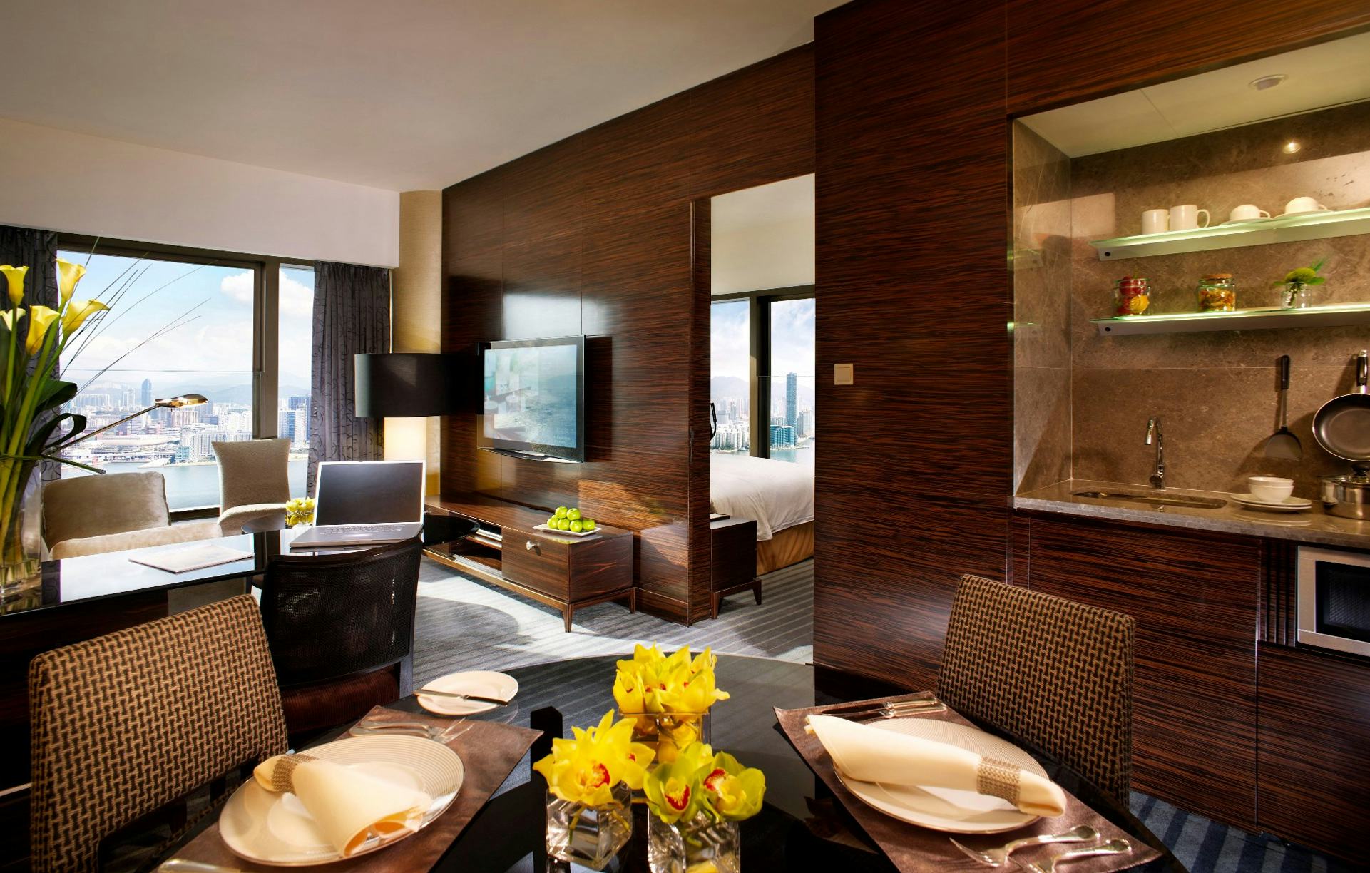 Serviced Suites Executive Harbour View Suite