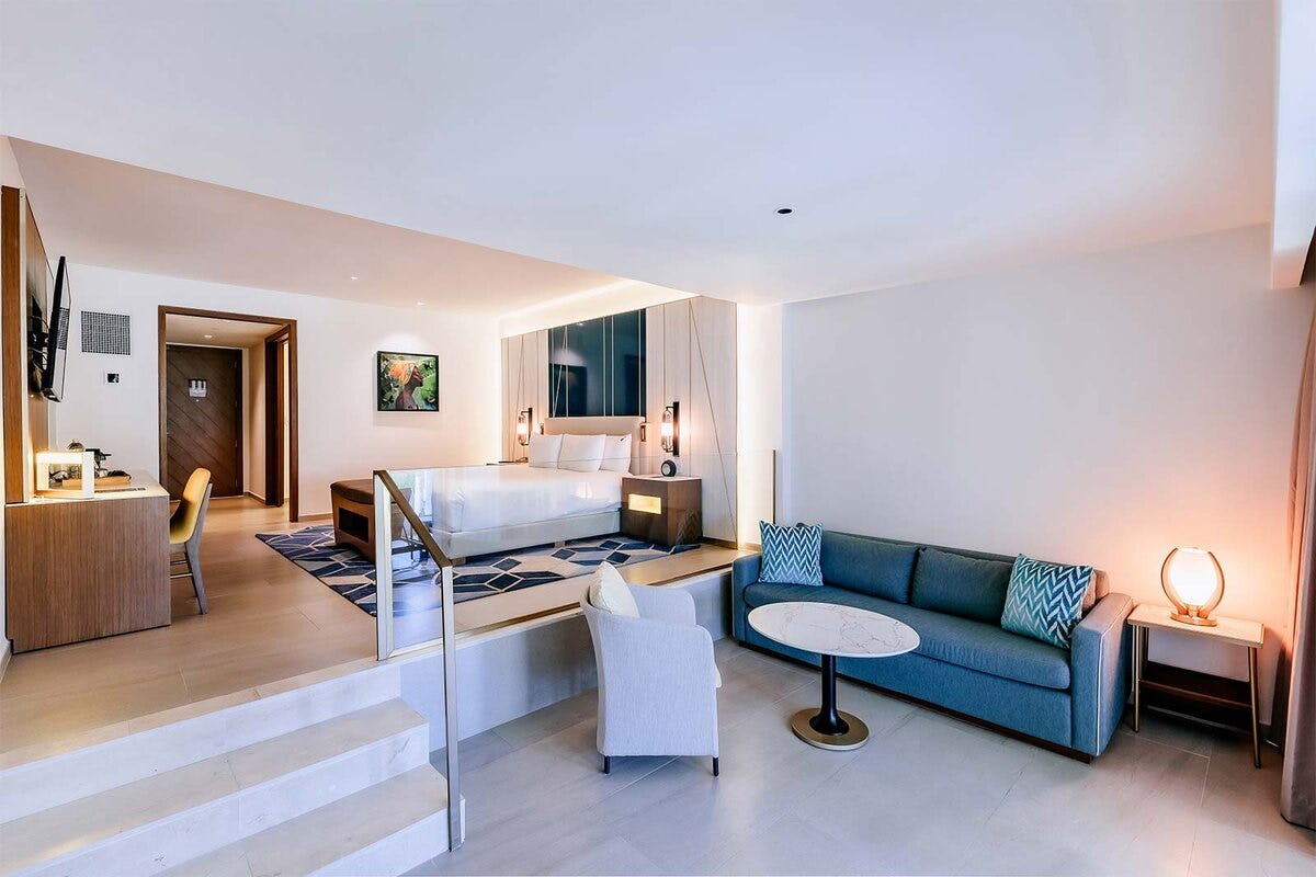 hard-rock-hotel-and-casino-punta-cana-islander-junior-suite-02_7366