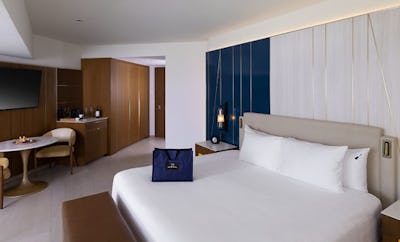 Rock Royalty Caribbean Sand Suite