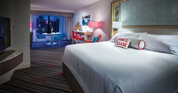 hard-rock-hotel-at-universal-orlando-king-suites-01_686
