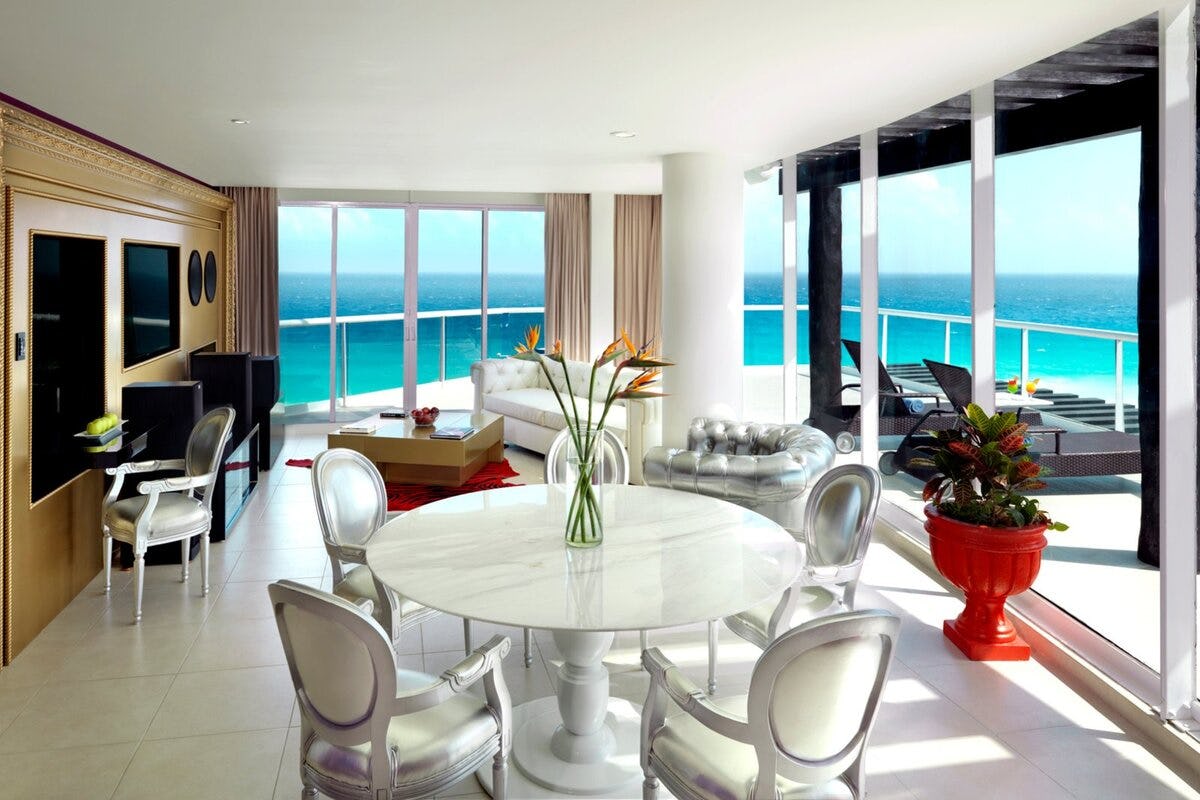 Rock Star Suite Ocean Front (Two Bedroom)