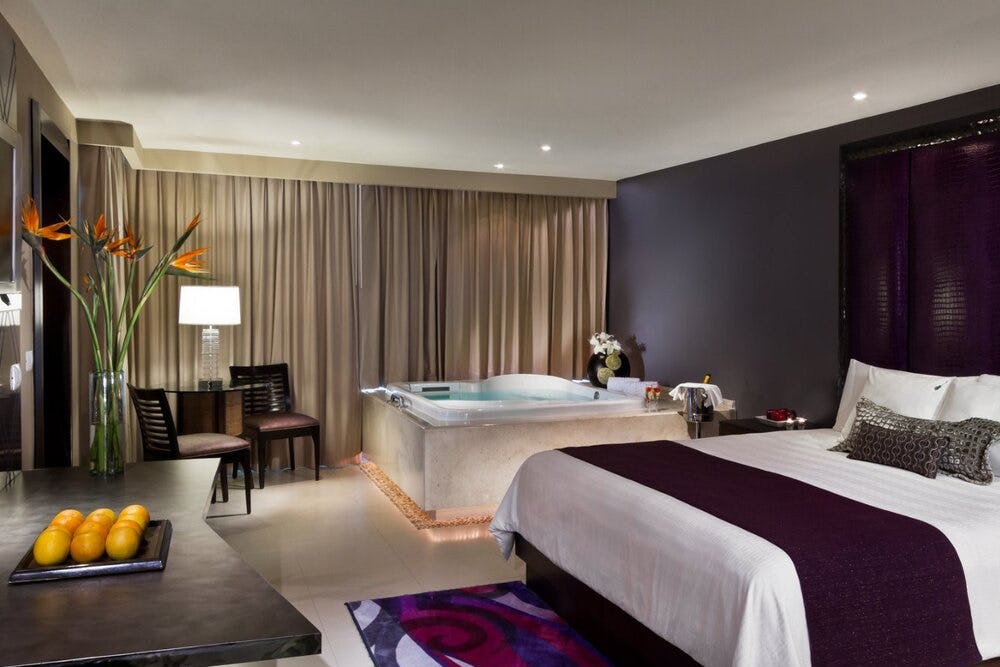 Rock Suite Ocean View (One Bedroom)