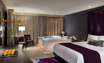 Rock Suite Ocean View (One Bedroom)