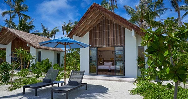 hard-rock-hotel-maldives-gold-beach-villa-01_10708