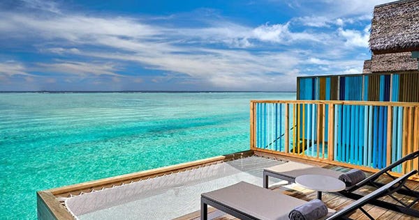 hard-rock-hotel-maldives-platinum-overwater-villa-03_10708
