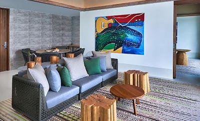 Rock Royalty Overwater Pool Villa (2br)