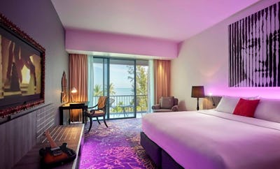 Rock Royalty Seaview Deluxe