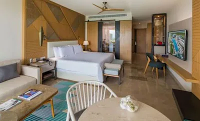 Junior Suite Partial Ocean View