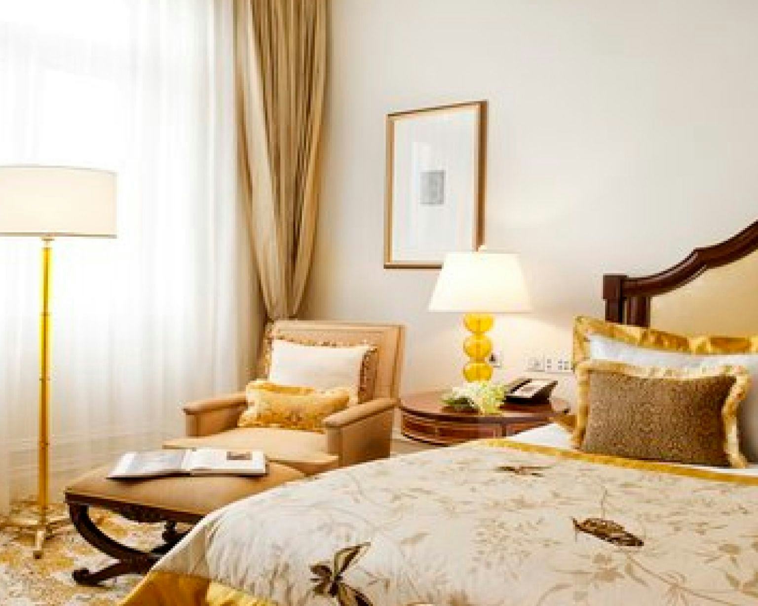 EXECUTIVE SUITE ONE BEDROOM CITY VIEW