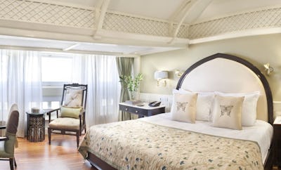 TAJ CLUB ROOM CITY VIEW KING BED