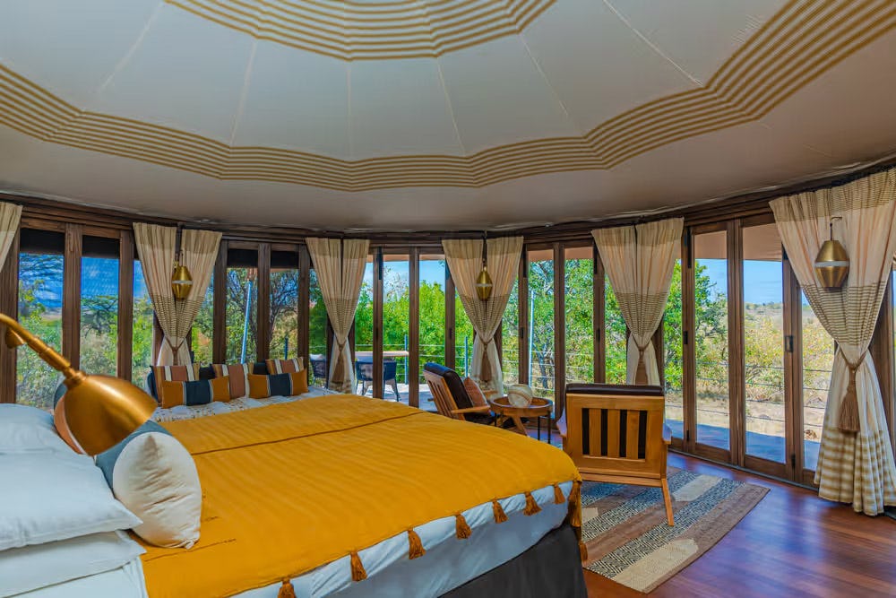 hemingways-ol-seki-mara-camp-narok-kenya-nina-tent-01_11850