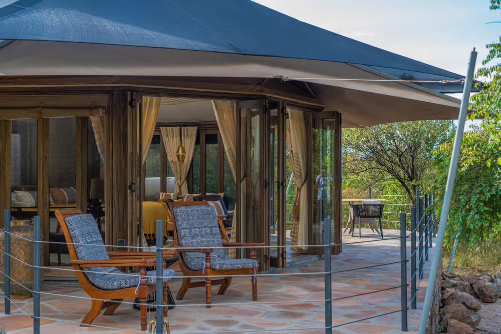 hemingways-ol-seki-mara-camp-narok-kenya-nina-tent-02_11850