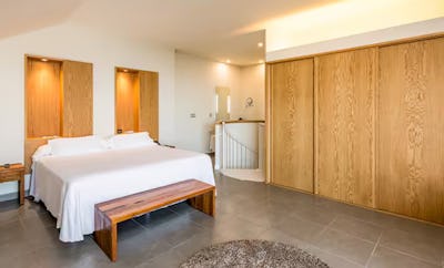 KING DUPLEX SUITE WITH SEA VIEW