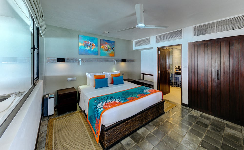 hikka-tranz-by-cinnamon-sri-lanka-corner-suite-02_2484