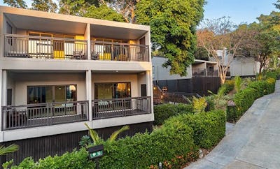 HILLTOP SUNSET STUDIO