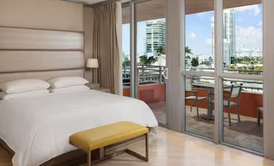 1 King Dlx Studio City View Balcony