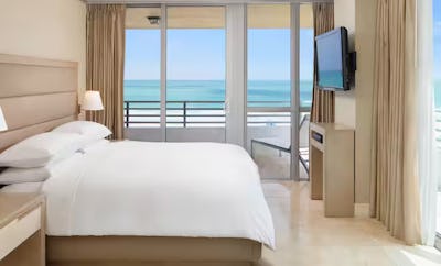 2 Bdrm Suite Oceanfront 2 King Bed 1 Sofabed