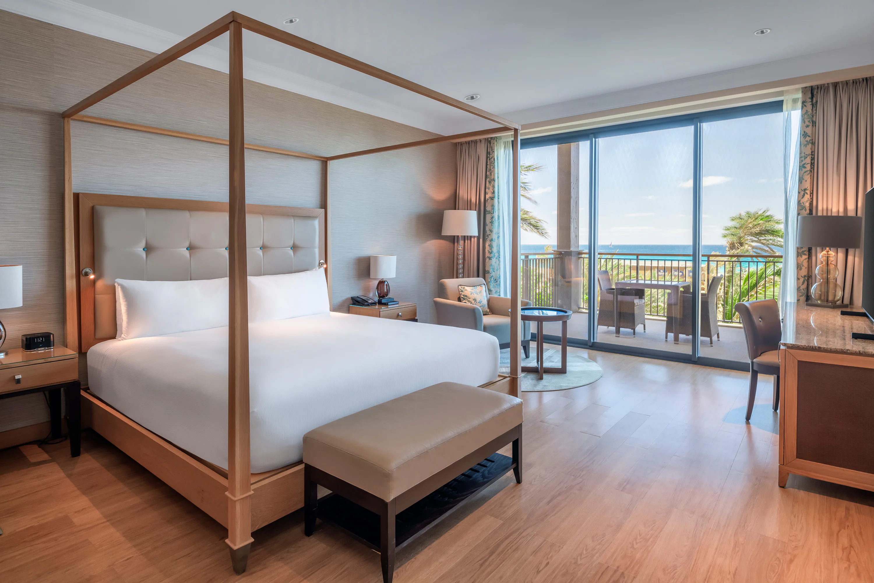 hilton-cabo-verde-sal-resort-cape-verde-africa-king-one-bedroom-suite-oceanfront-01_12502
