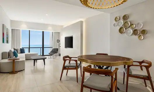 Ocean Front 1 Bedroom Master Suite - King Bed