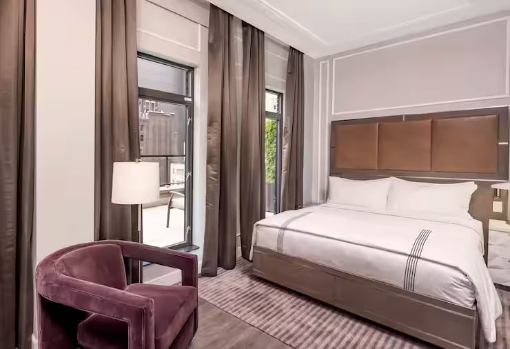 Studio 1 King Penthouse with Terrace