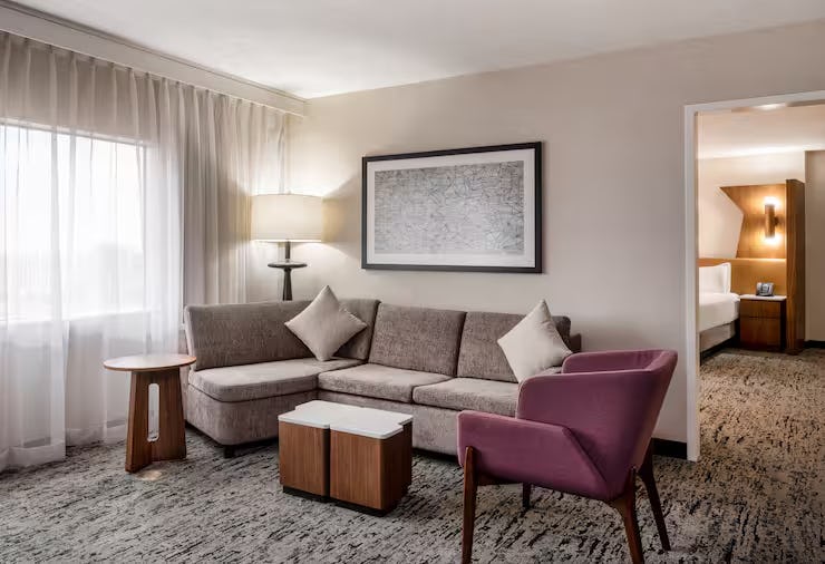 hilton-dallas-lincoln-centre-1-king-superior-studio-city-view_5726